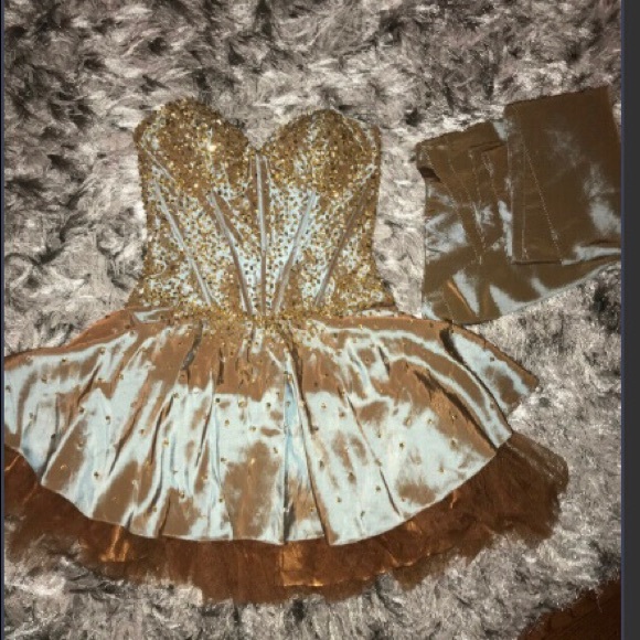 COPY - Short green/bronze sequin and beaded dress - Picture 2 of 5